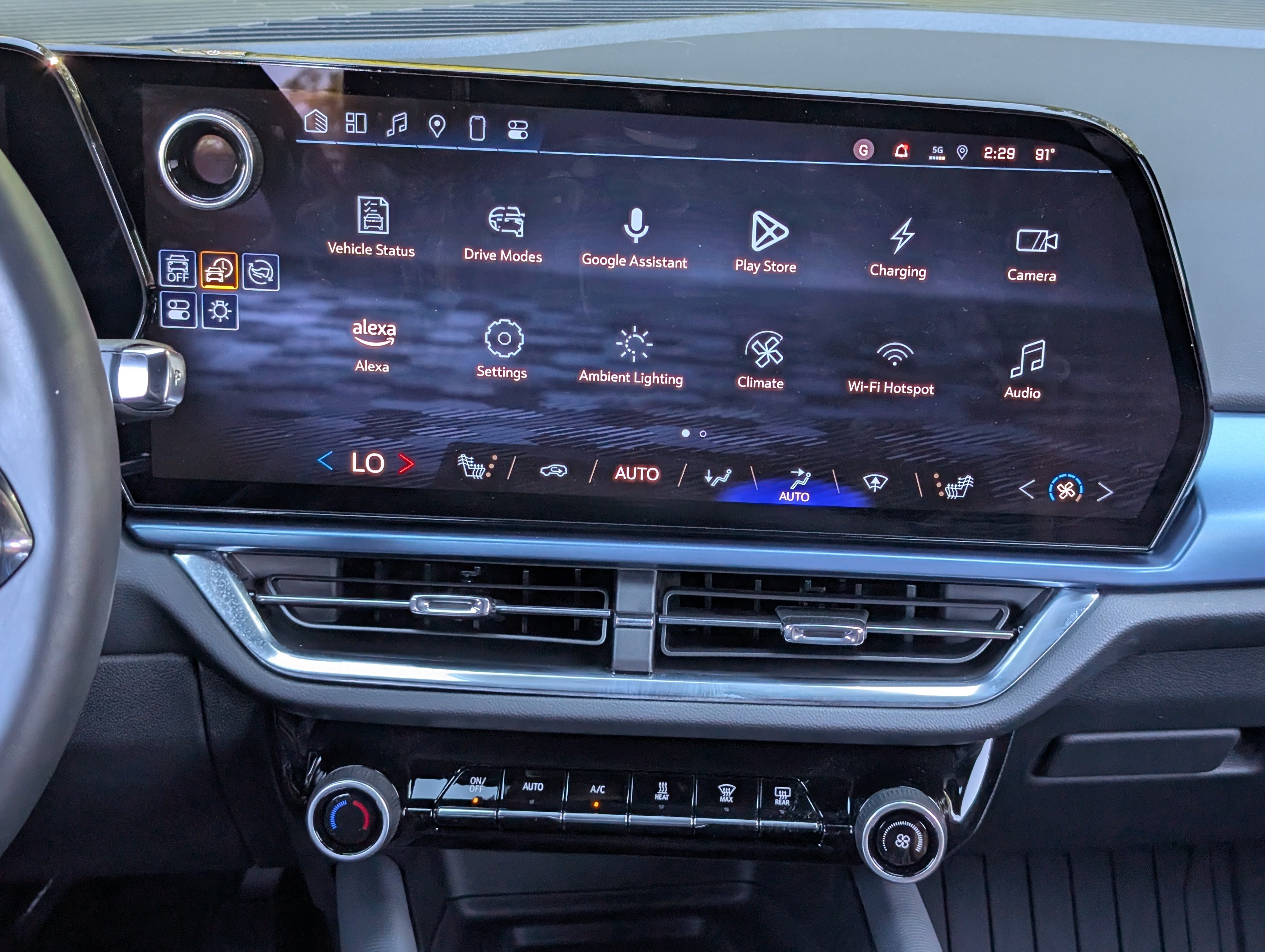 Used 2024 Chevrolet Equinox EV LT w/ LPO, Blackout Package FWD image 25