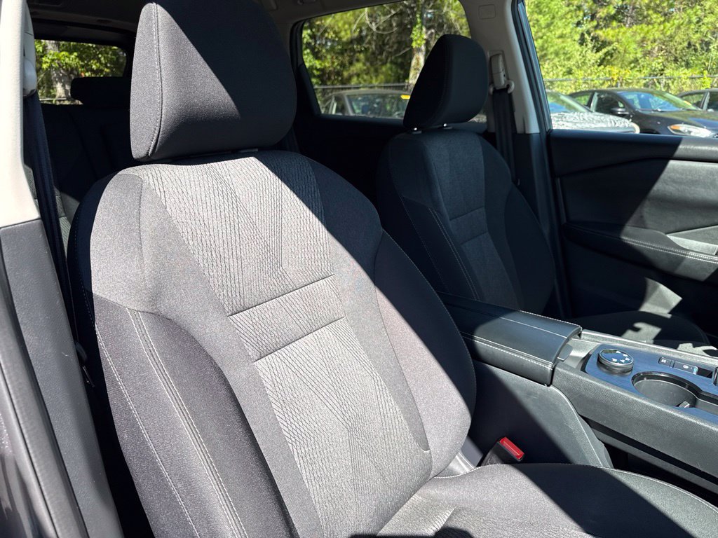 Used 2024 Nissan Rogue SV AWD/4WD image 40