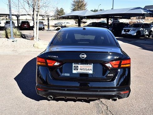 Used 2024 Nissan Altima 2.5 SV w/ SV Premium Package image 8