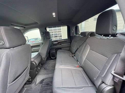 Used 2024 GMC Sierra 2500 SLE w/ SLE Value Package; image 21