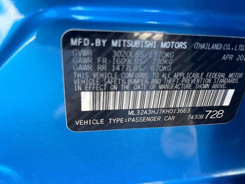 Used 2019 Mitsubishi Mirage ES image 32