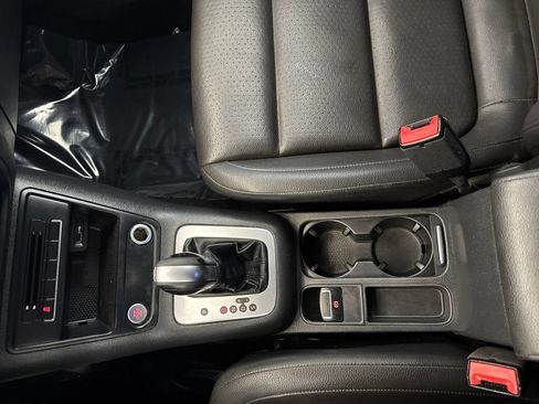 Used 2016 Volkswagen Tiguan S FWD image 16