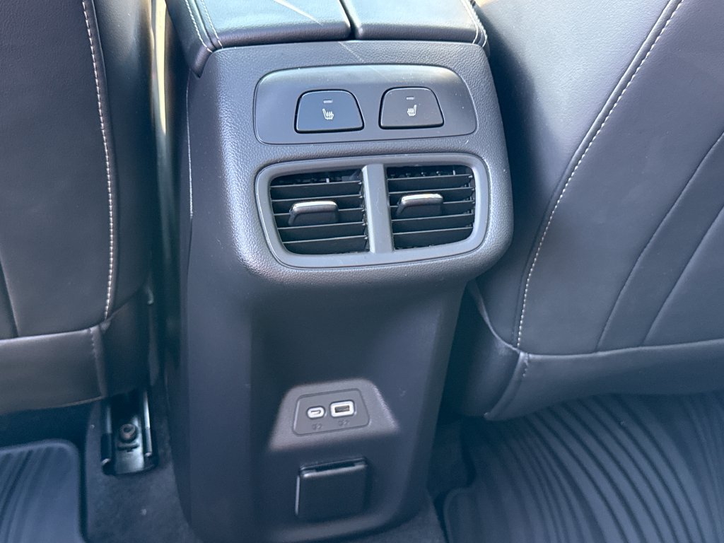 Certified 2022 Buick Envision Avenir w/ Technology Package II AWD/4WD image 10