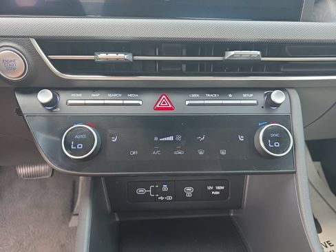 Used 2025 Hyundai Sonata SEL FWD image 19