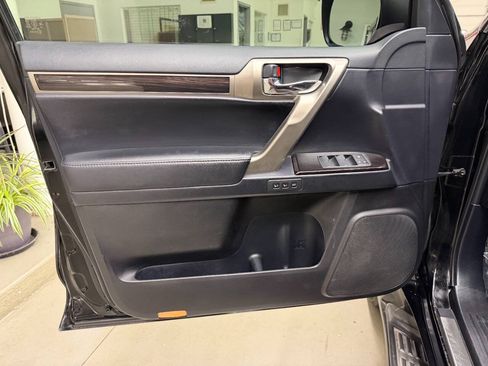 Used 2014 Lexus GX 460 AWD/4WD image 10