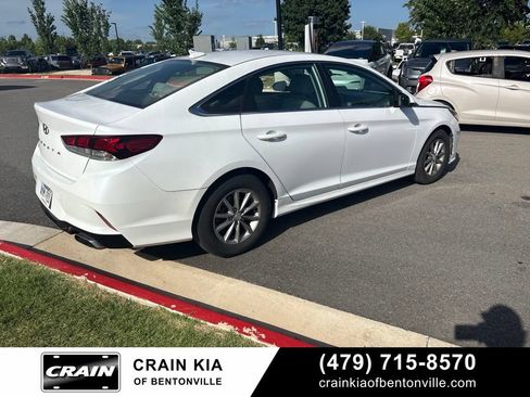 Used 2019 Hyundai Sonata SE FWD image 3