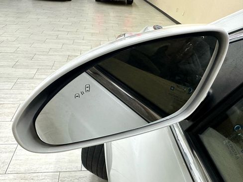 Used 2015 Buick Enclave Leather image 11