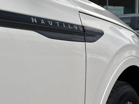 Used 2024 Lincoln Nautilus Reserve w/ Equipment Group 202A image 28