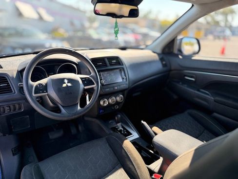 Used 2021 Mitsubishi Outlander Sport FWD image 15