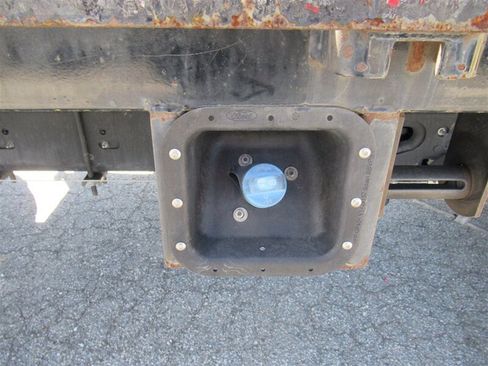 Used 2018 Ford F450 XL image 16