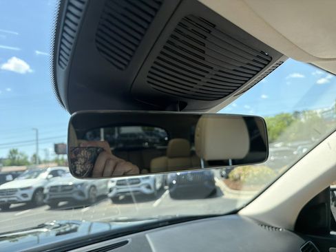 Used 2023 Mercedes-Benz GLS 450 4MATIC image 27