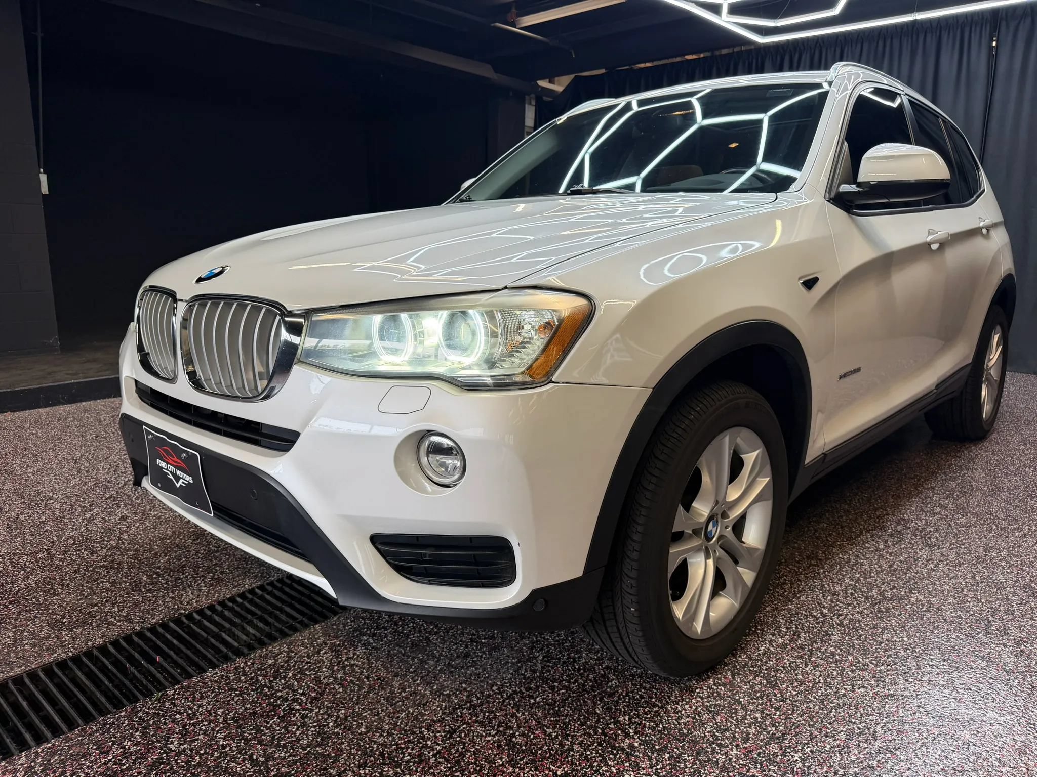 Used 2016 BMW X3 xDrive35i AWD/4WD image 3