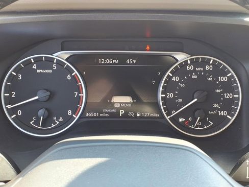 Used 2025 Nissan Rogue SV FWD image 33