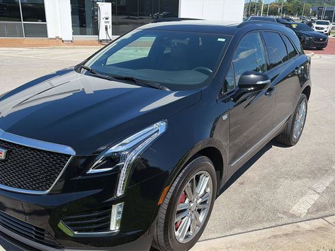 Used 2023 Cadillac XT5 Sportv AWD/4WD image 3