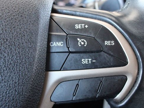 Used 2014 Jeep Cherokee Latitude image 30