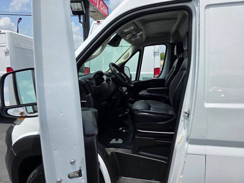 Used 2023 RAM ProMaster 2500 FWD image 13