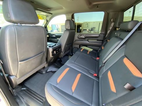 Used 2024 GMC Sierra 2500 AT4 w/ AT4 Premium Plus Package AWD/4WD image 14