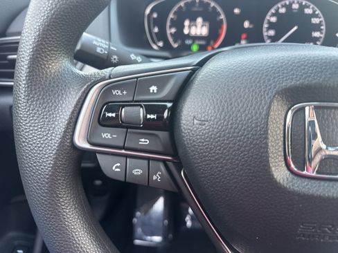 Used 2022 Honda Accord LX image 18