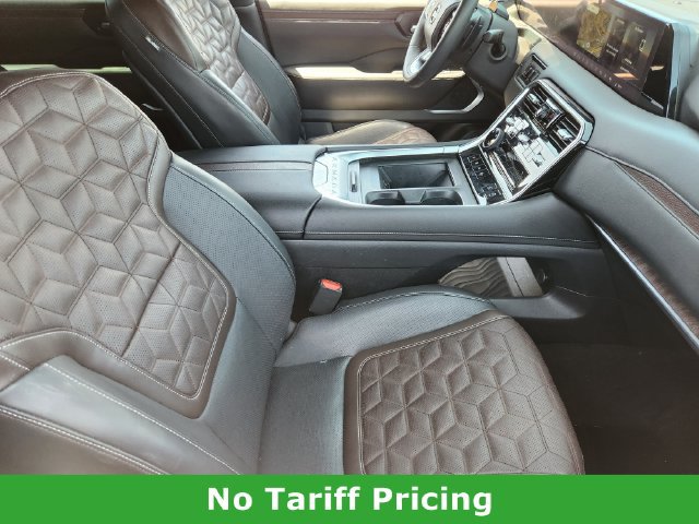 Certified 2025 Nissan Armada Platinum Reserve RWD image 13