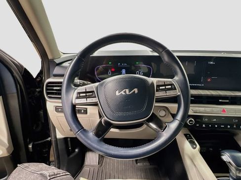 Certified 2023 Kia Telluride EX w/ EX Captain's Chair Package FWD image 11