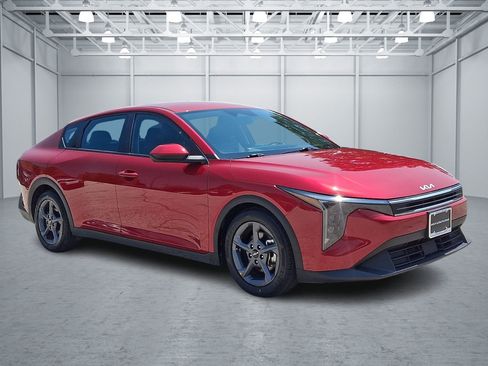 Used 2025 Kia K4 FWD image 7