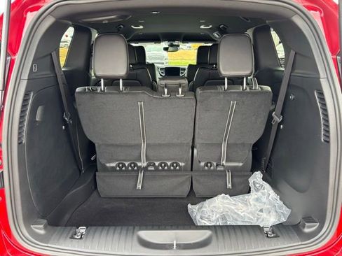New 2026 Chrysler Pacifica Select image 11
