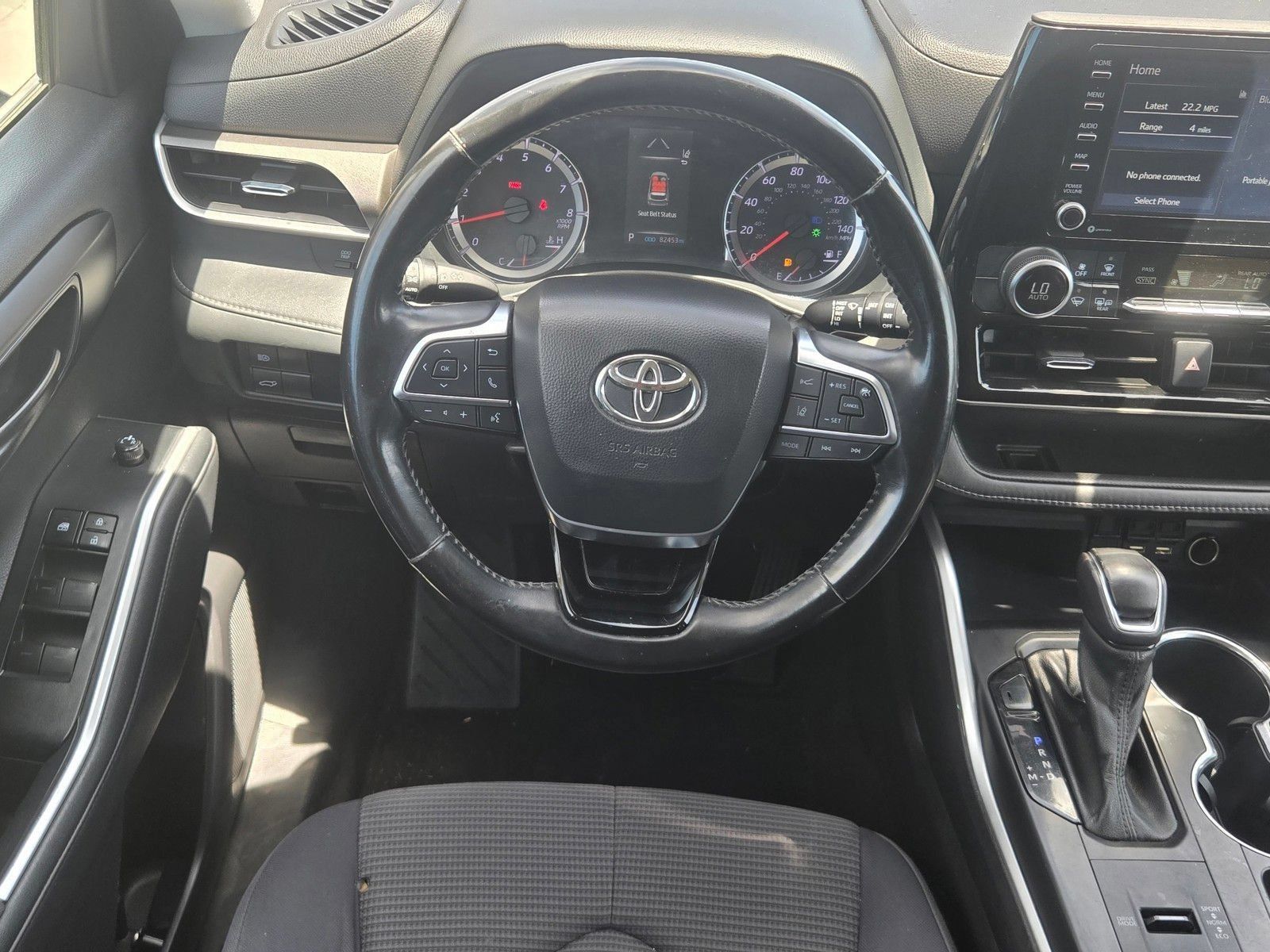 Used 2021 Toyota Highlander LE FWD image 10