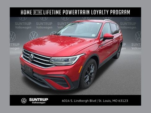Used 2023 Volkswagen Tiguan SE image 1