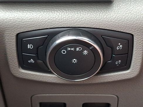 Used 2018 Ford F150 XLT w/ Equipment Group 302A Luxury AWD/4WD image 25
