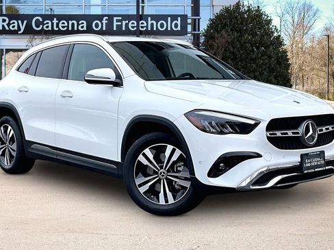 Used 2026 Mercedes-Benz GLA 250 4MATIC image 11