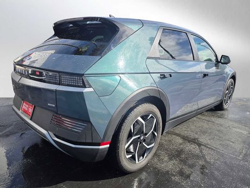 Used 2024 Hyundai Ioniq 5 SEL image 3