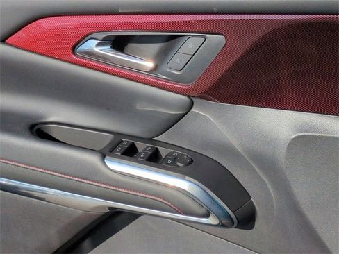 Certified 2025 Chevrolet Traverse Z71 w/ Driver Confidence Package image 24