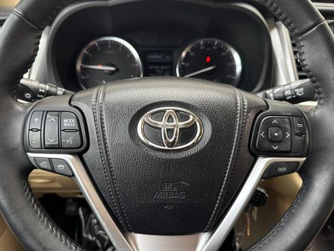 Used 2015 Toyota Highlander Plus image 15