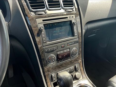 Used 2012 GMC Acadia Denali AWD/4WD image 9