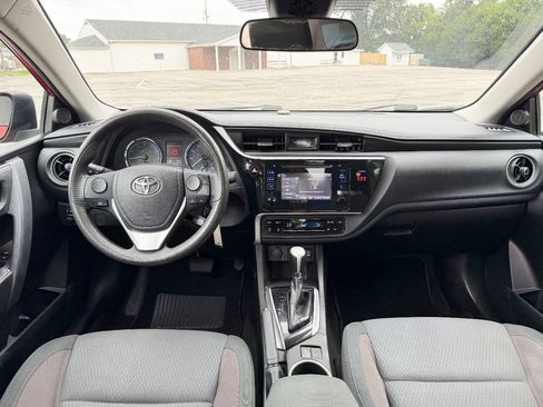 Used 2019 Toyota Corolla LE FWD image 12