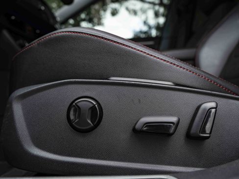 Used 2022 Volkswagen Jetta GLI Autobahn FWD image 42