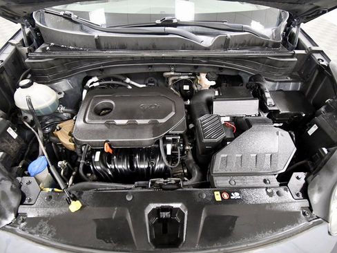 Used 2017 Kia Sportage EX image 12