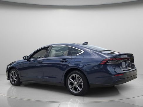 Certified 2023 Honda Accord EX image 8