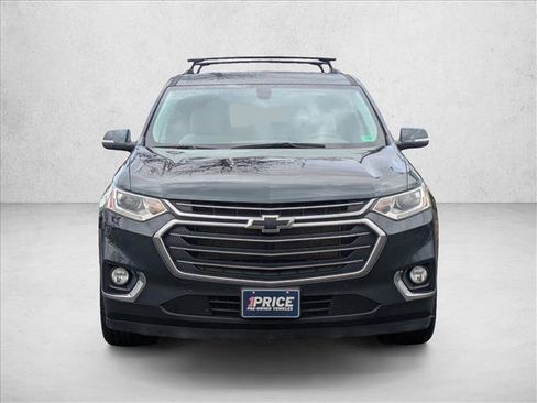 Used 2021 Chevrolet Traverse LT w/ LPO, Cargo Package image 2