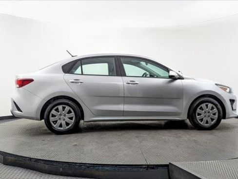 Used 2022 Kia Rio LX image 9