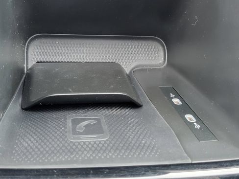 Used 2023 Volkswagen ID.4 Pro AWD/4WD image 13