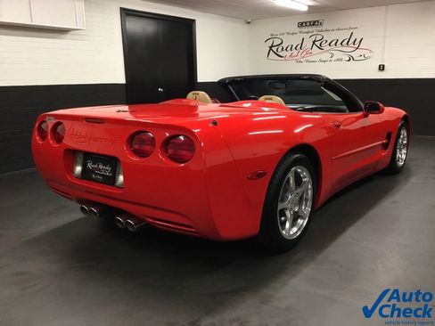 Used 1999 Chevrolet Corvette Convertible image 10