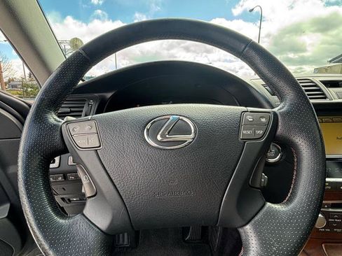 Used 2010 Lexus LS 460 RWD image 14