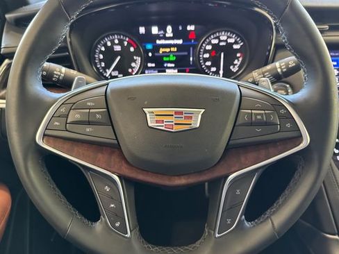 Certified 2025 Cadillac XT5 Sportv w/ Technology Package AWD/4WD image 24