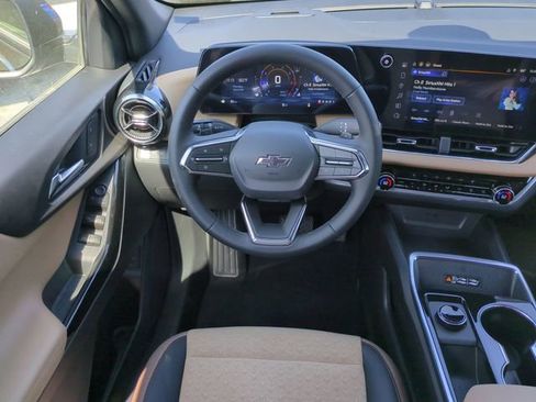 New 2026 Chevrolet Equinox ACTIV w/ Safety and Technology Package FWD image 15