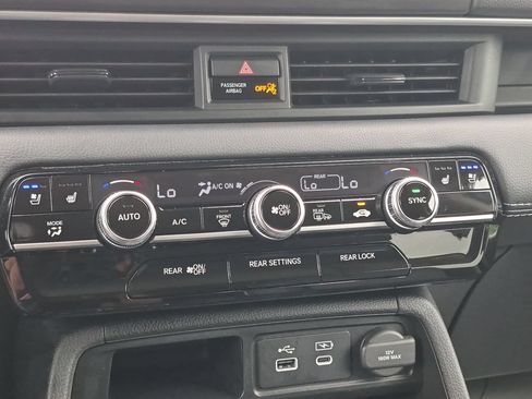 Used 2023 Honda Pilot Elite image 22