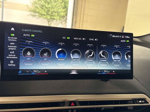 Used 2023 BMW iX xDrive50 w/ Ultimate Package 2 AWD/4WD image 22