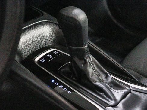 Certified 2025 Toyota Corolla LE FWD image 21
