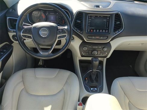 Used 2021 Jeep Cherokee Latitude Lux w/ Comfort/Convenience Group image 17