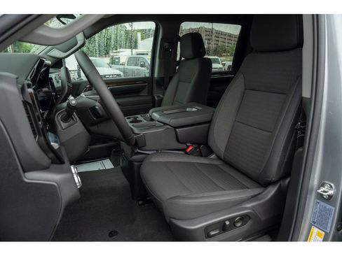 New 2026 GMC Sierra 2500 SLE w/ SLE Value Package; AWD/4WD image 12